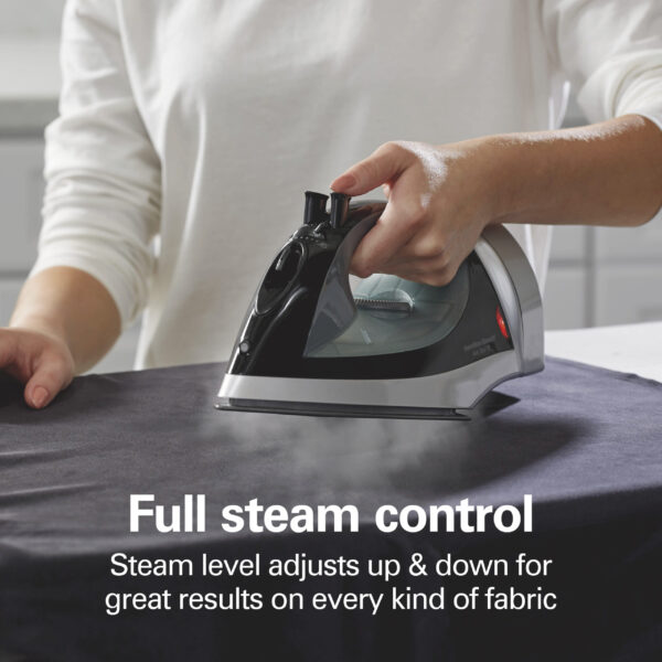 Control total de vapor: el nivel de vapor se ajusta hacia arriba y hacia abajo para obtener excelentes resultados en todo tipo de tela